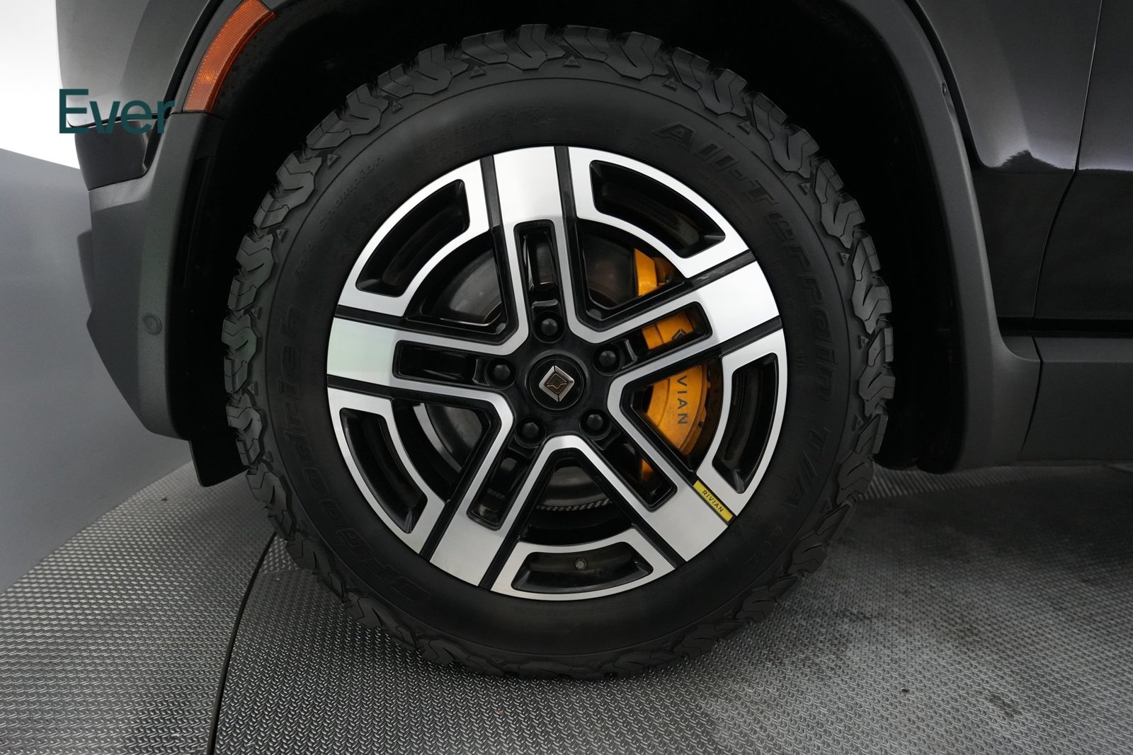 Used 2022 Rivian R1T Adventure AWD/4WD image 19