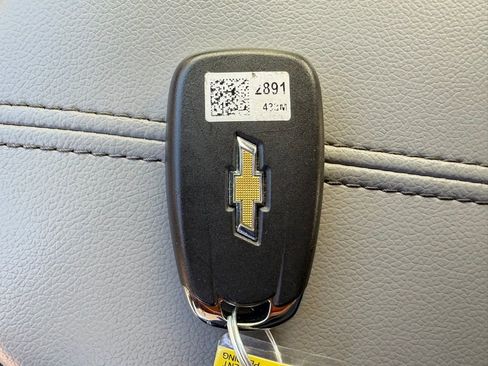 Used 2022 Chevrolet Malibu LT image 31