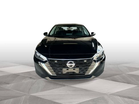 Used 2025 Nissan Sentra SV FWD image 3