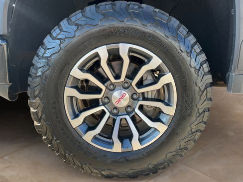 Used 2021 GMC Sierra 1500 AT4 image 25