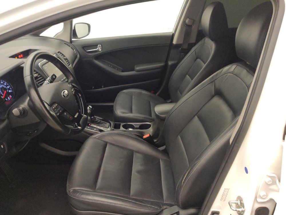 Used 2017 Kia Forte EX FWD image 17