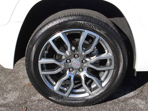 Used 2022 GMC Terrain Denali w/ Denali Premium Package image 38