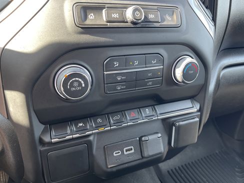 Used 2022 Chevrolet Silverado 1500 Custom AWD/4WD image 19