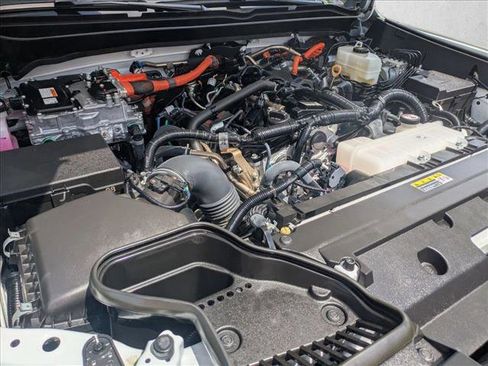 Used 2025 Toyota Tacoma TRD Sport AWD/4WD image 20