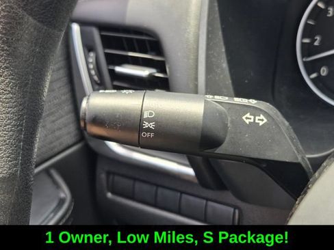 Used 2021 Nissan Rogue S FWD image 29