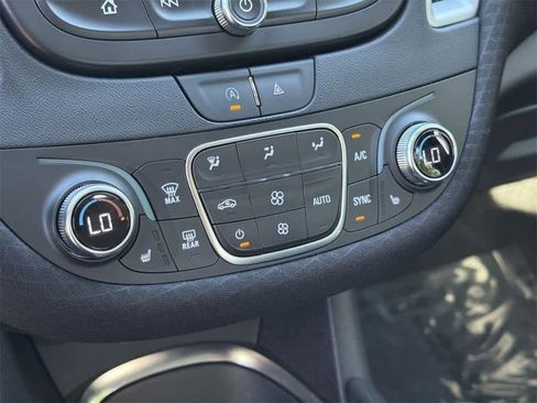 Used 2024 Chevrolet Malibu LT image 16