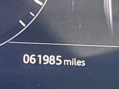 Used 2018 Land Rover Range Rover Supercharged image 10