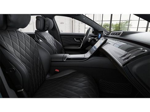 New 2026 Mercedes-Benz S 580 4MATIC Sedan image 4