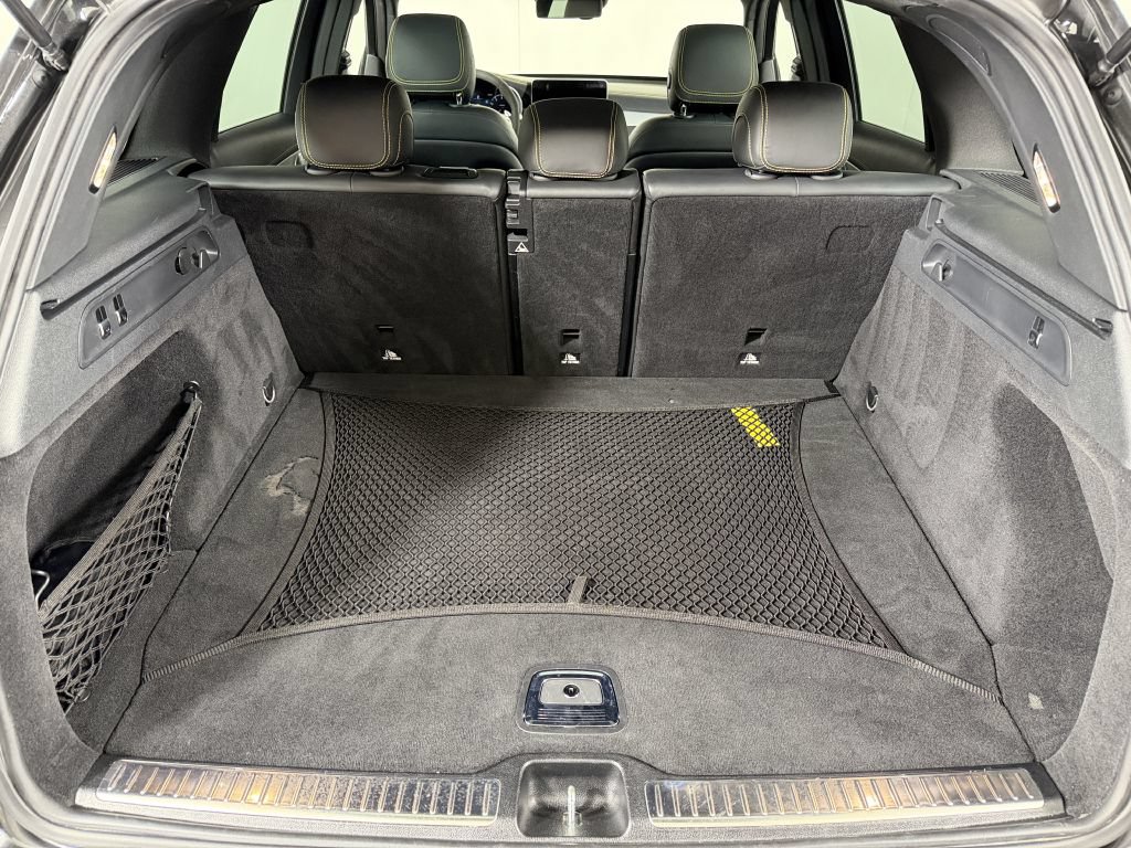 Used 2020 Mercedes-Benz GLC 63 AMG 4MATIC w/ Driver Assistance Package image 12