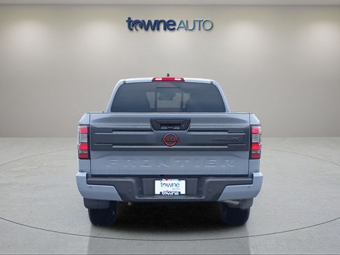 Used 2025 Nissan Frontier PRO-4X AWD/4WD image 6
