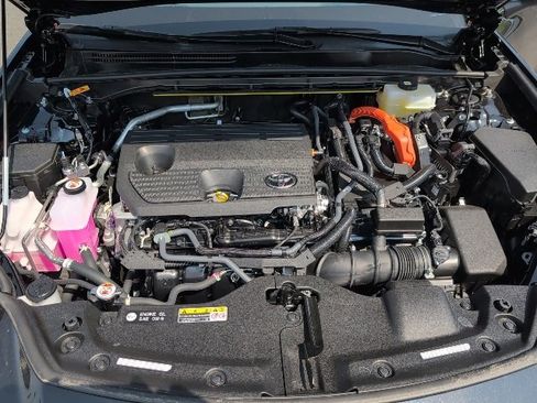 New 2025 Toyota Crown Signia Limited image 6