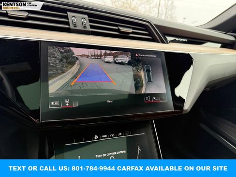 Used 2024 Audi Q8 e-tron Premium Plus image 30