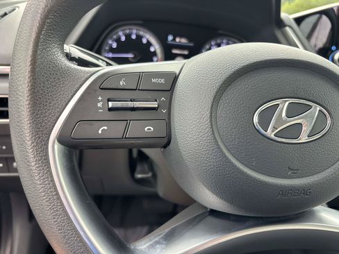 Certified 2023 Hyundai Sonata SEL w/ Preferred Accessory Package FWD image 17