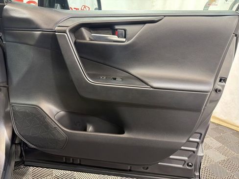 Used 2021 Toyota RAV4 XSE AWD/4WD image 11