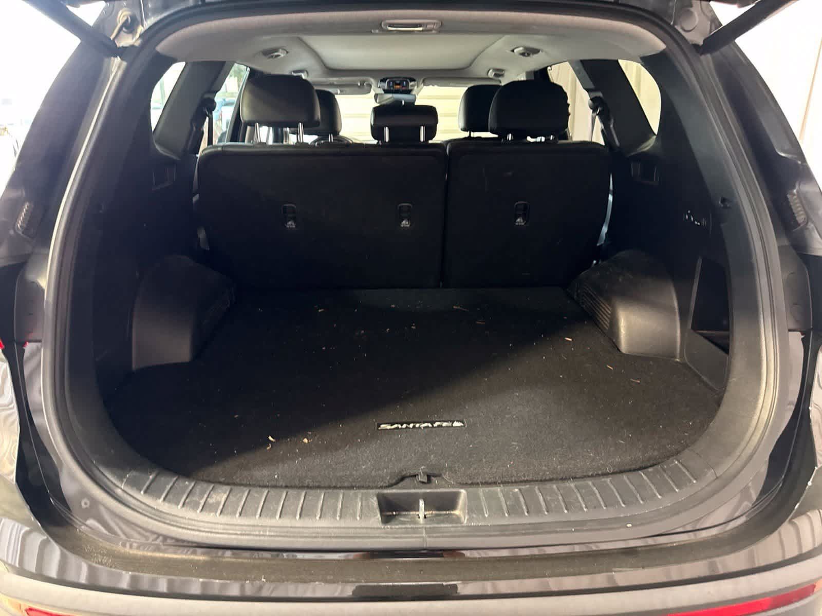 Used 2023 Hyundai Santa Fe Limited FWD image 16