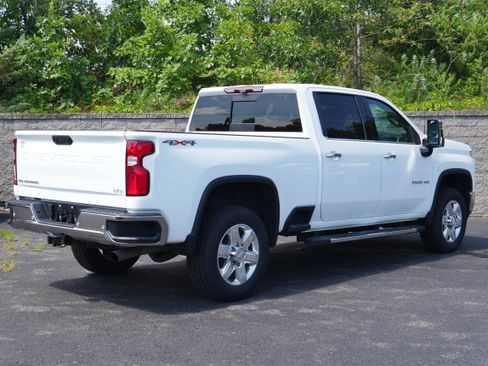 Certified 2020 Chevrolet Silverado 2500 LTZ w/ LTZ Premium Package AWD/4WD image 8