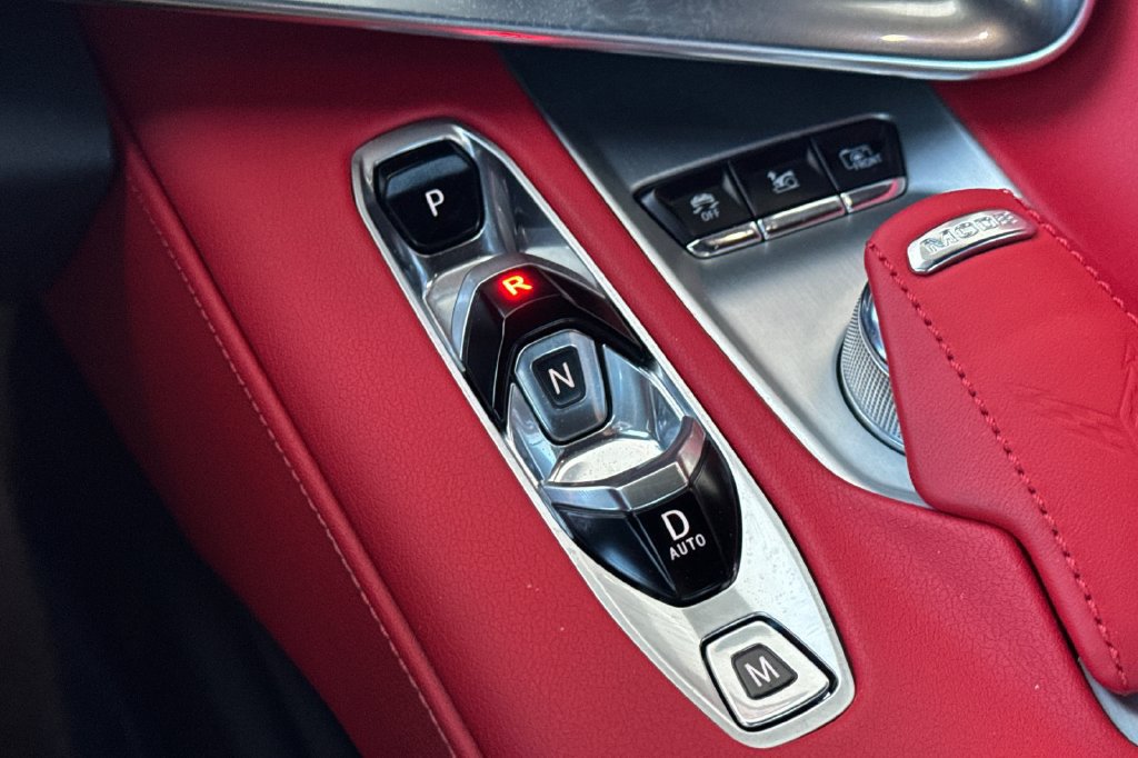 Used 2024 Chevrolet Corvette Stingray Preferred Cpe w/ Z51 Performance Package RWD image 23
