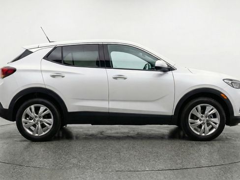 Used 2025 Buick Encore GX Preferred AWD/4WD image 11