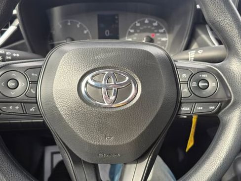 Used 2024 Toyota Corolla LE image 18