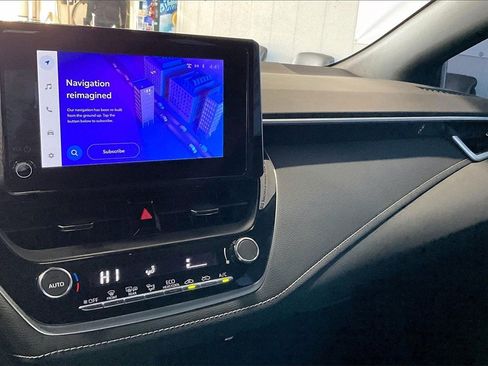 Used 2024 Toyota Corolla SE image 10