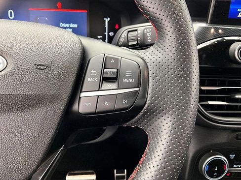 Used 2023 Ford Escape ST-Line image 19