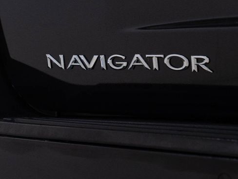Used 2015 Lincoln Navigator 2WD image 74