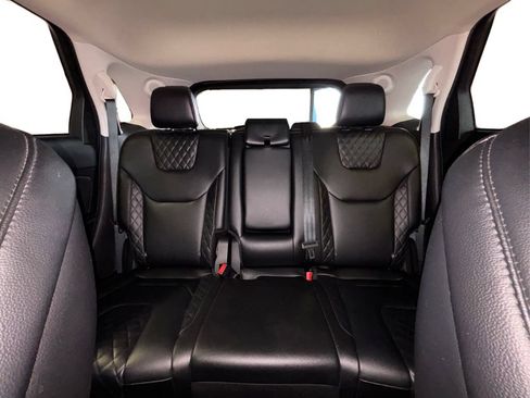 Certified 2023 Ford Edge Titanium AWD/4WD image 24