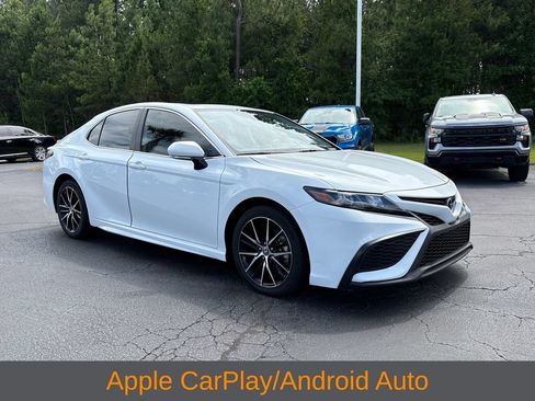 Used 2024 Toyota Camry SE w/ Convenience Package FWD image 7