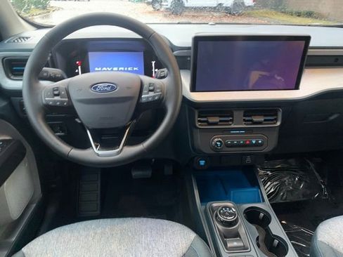 New 2025 Ford Maverick XLT w/ XLT Luxury Package image 14