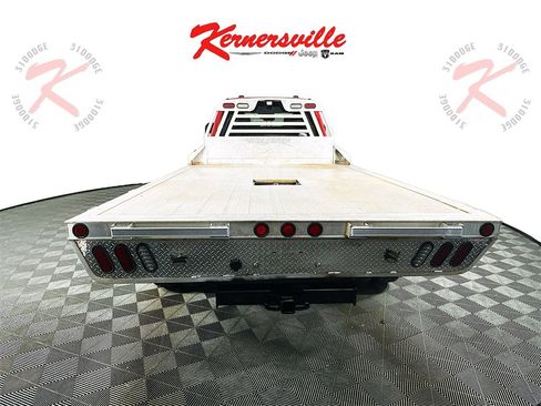 Used 2020 Ford F450 XL w/ Power Equipment Group image 6