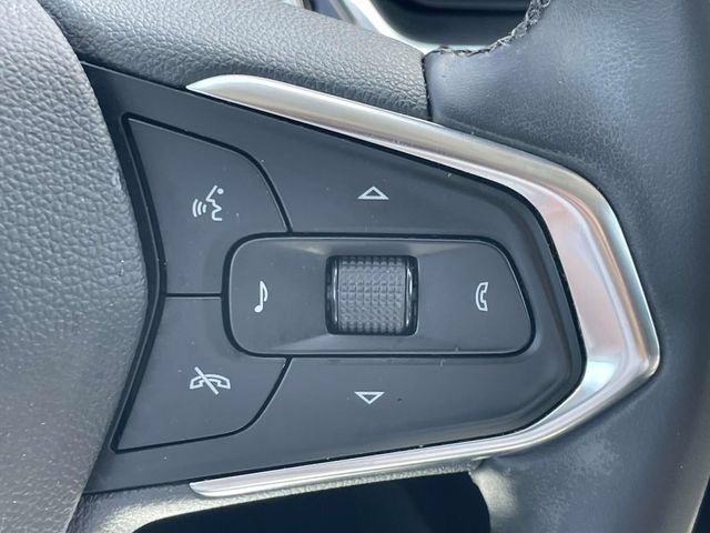 Used 2025 Chevrolet Trax ACTIV w/ Driver Confidence Package FWD image 22