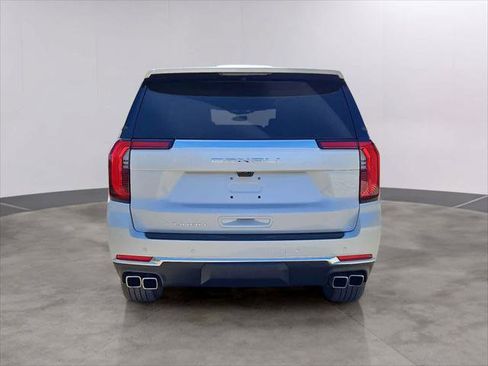 Used 2025 GMC Yukon XL Denali w/ Denali Reserve Package AWD/4WD image 6