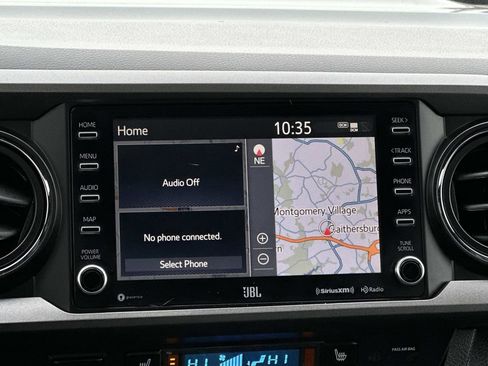 Used 2020 Toyota Tacoma SR5 image 11