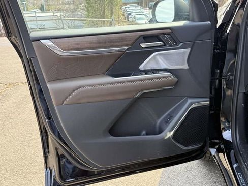 New 2026 GMC Acadia Denali Ultimate image 8