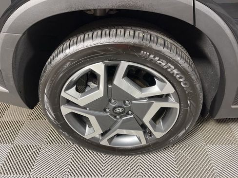 Used 2024 Hyundai Palisade Limited image 16