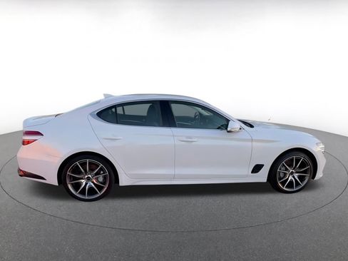 Used 2025 Genesis G70 2.5T image 16