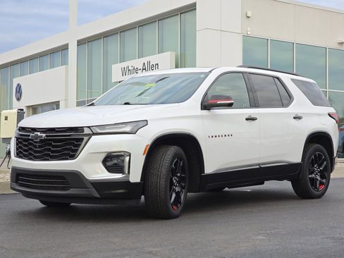 Used 2023 Chevrolet Traverse Premier w/ Redline Edition image 23