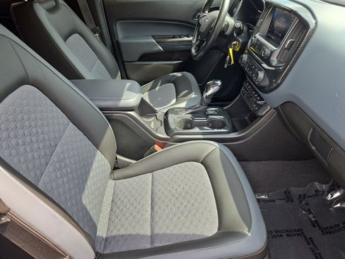 Used 2022 Chevrolet Colorado Z71 w/ Trail Boss Package AWD/4WD image 19