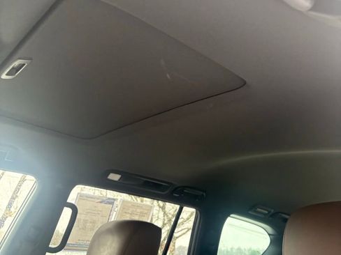 Used 2023 Nissan Armada Platinum w/ Captain's Chairs Package image 19