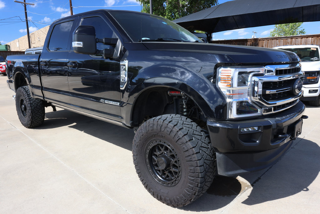 Used 2021 Ford F250 Lariat w/ Lariat Ultimate Package AWD/4WD image 3