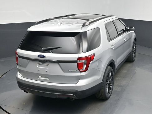 Used 2017 Ford Explorer XLT w/ Equipment Group 202A image 43