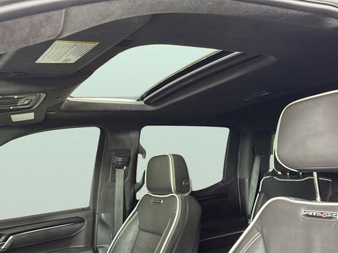 Used 2023 GMC Sierra 1500 AT4X image 12