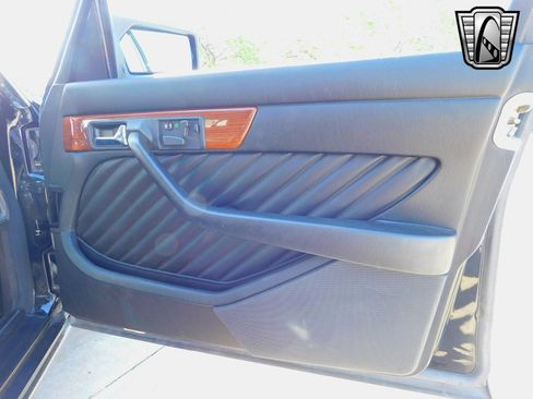 Used 1991 Mercedes-Benz 420 SEL image 25