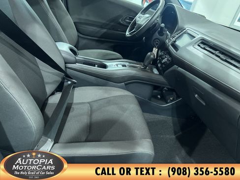 Used 2019 Honda HR-V Sport image 15