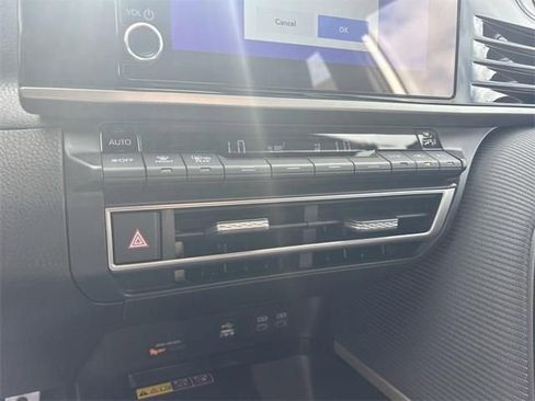 Used 2026 Toyota Camry SE image 19