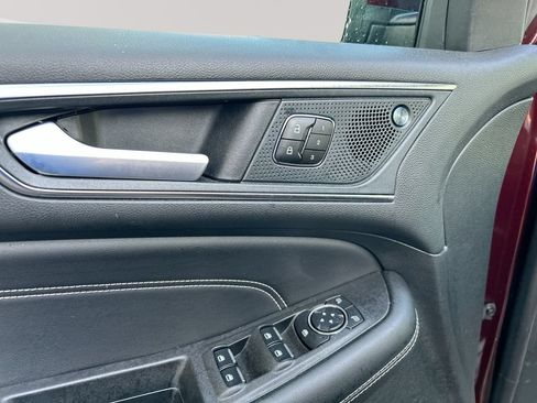 Used 2023 Ford Edge Titanium w/ Equipment Group 301A AWD/4WD image 24