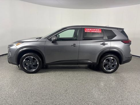 Used 2024 Nissan Rogue SV AWD/4WD image 4