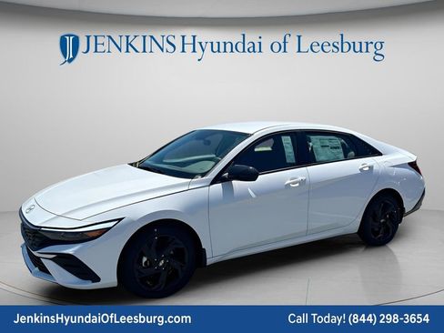 New 2026 Hyundai Elantra Sport FWD image 11