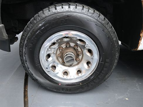 Used 2002 Ford F250 XLT image 17