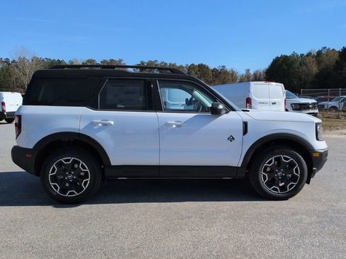 New 2025 Ford Bronco Sport Outer Banks AWD/4WD image 3